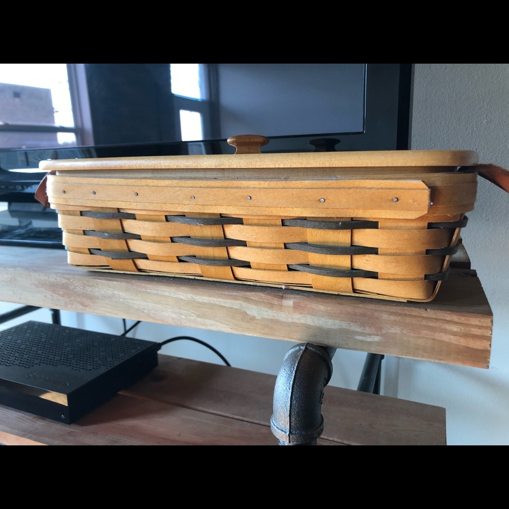 Longaberger basket with lid